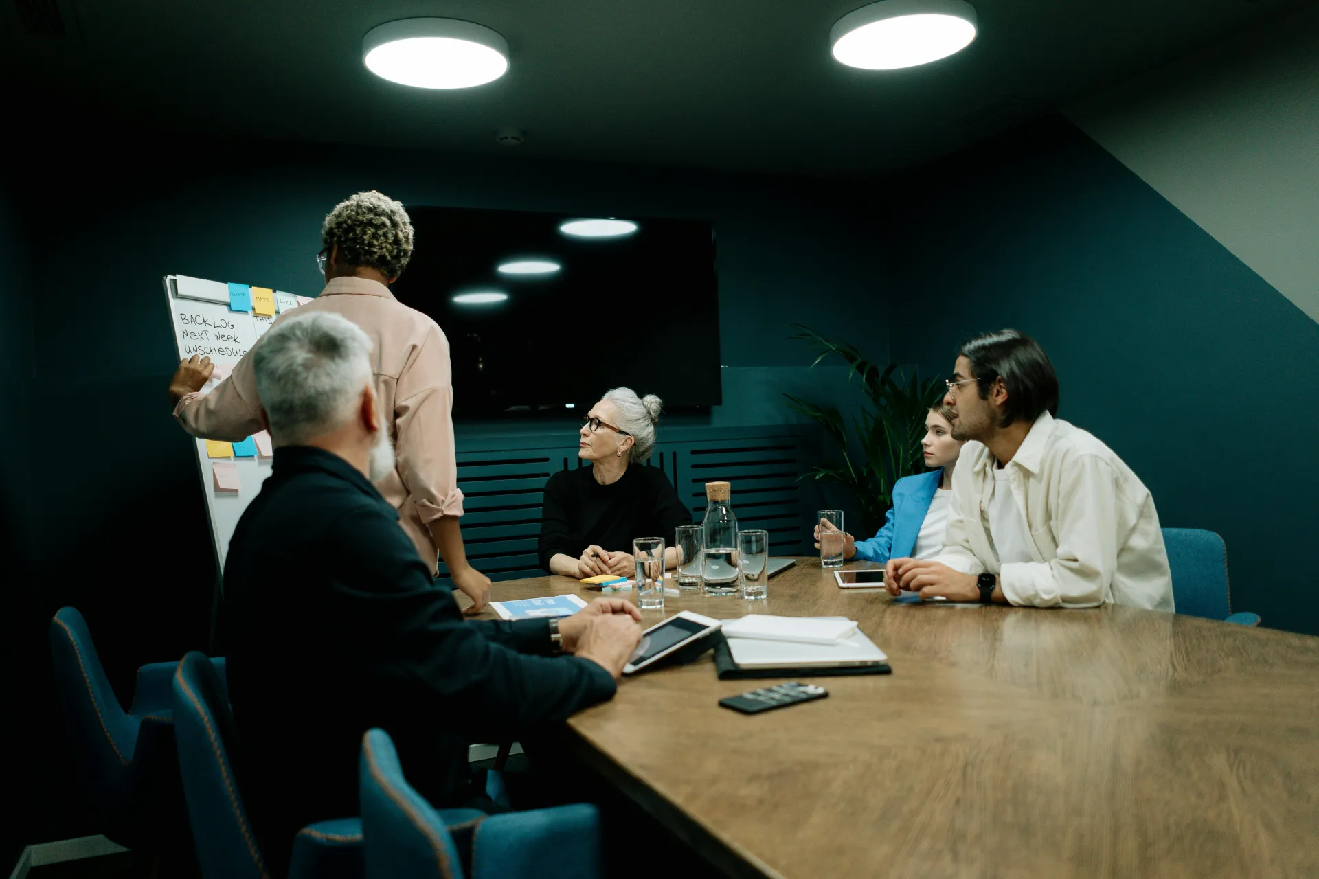 YesP offers business coaching that supports companies in developing, overcoming challenges and achieving their goals with a focus on both people and business results.